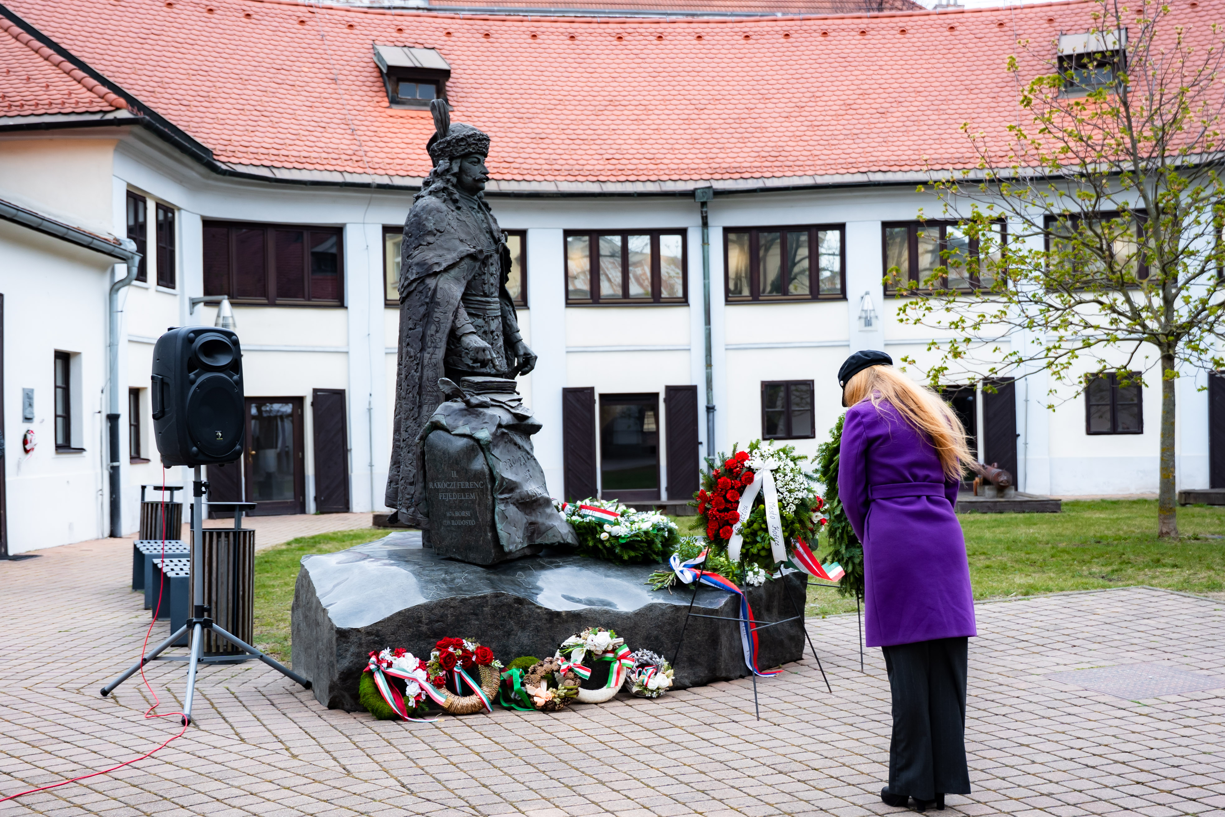 Slavnostne kladenie vencov pri soche Frantiska III. Rakocziho-1-19